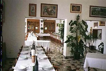 Hotel Ristorante La Greppia 3*